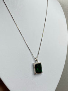 emerald stone necklace