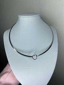 Metal heart choker necklace